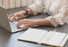 How Online Accountants Save Time and Money?