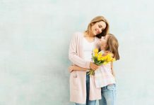 Daughters Day Gifts Ideas She can Use as House Decor daughters day gifts