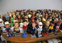 What are the benefits of personalized bobblehead dolls
