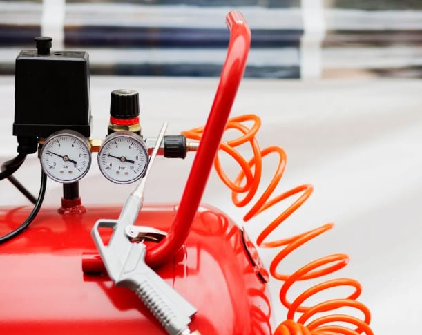 Compressed air compressor